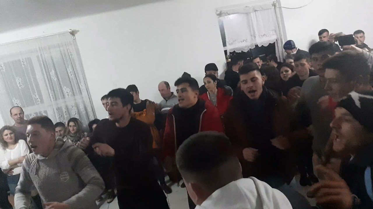 caii Hoisesti!!