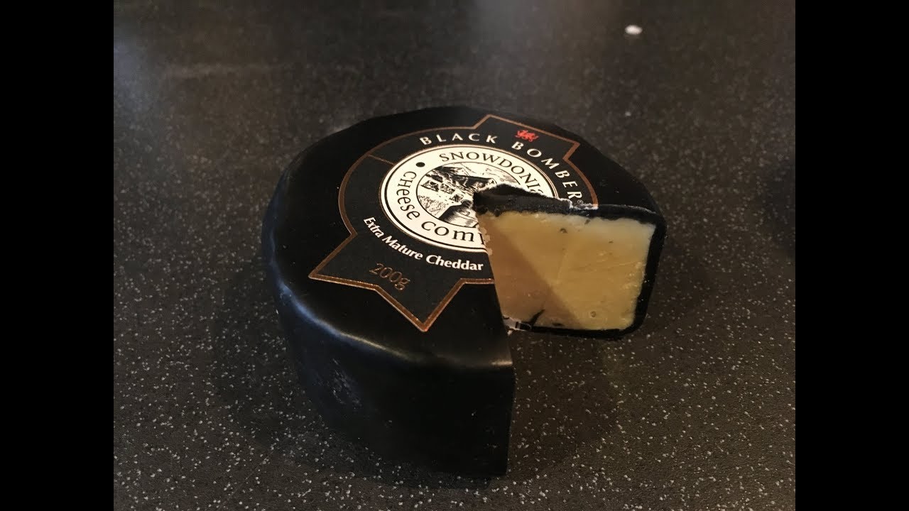 Black Bomber Cheese Review