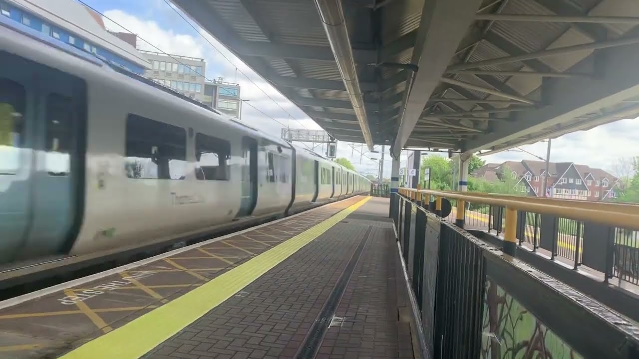Class 700 Thameslink (12 Coaches) passing Potters Bar For Cambridge + HORN