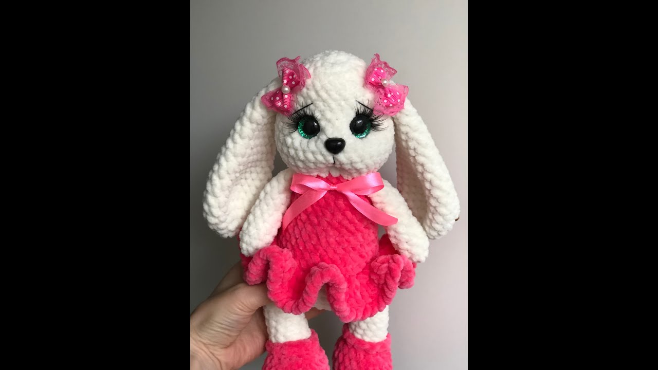 Красивая зая крючком  Knitted Bunny (all subtitles)