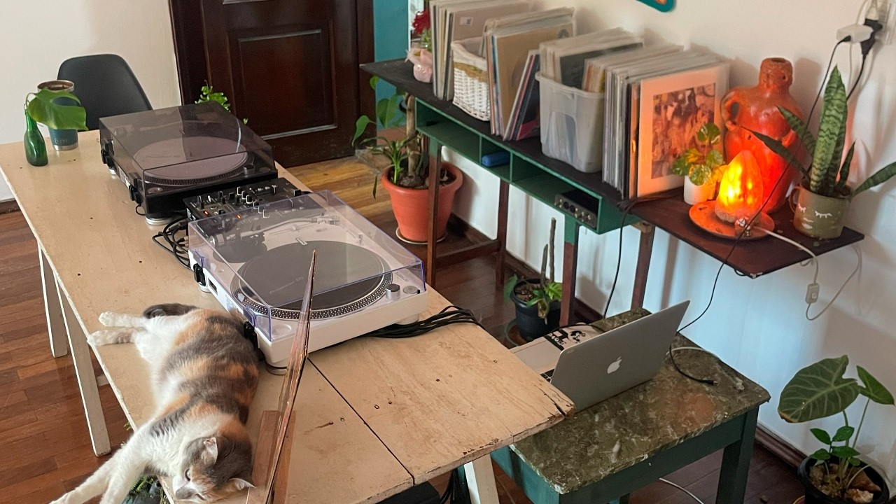 DJ Schaller | Vinyl Only DJ Set Warmup en la Feria | Electronic / Folktrónica / Latin Beats