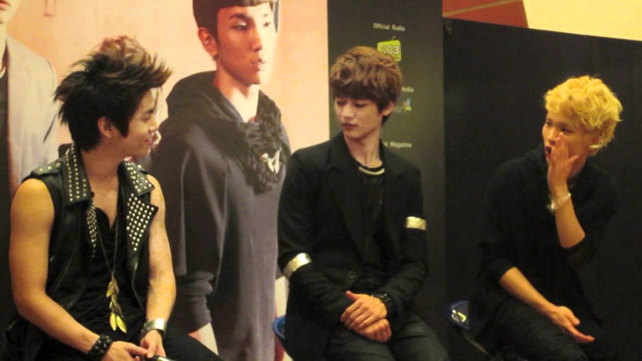 SHINee 1st Concert in Singapore - SHINee World; Group Media Interview