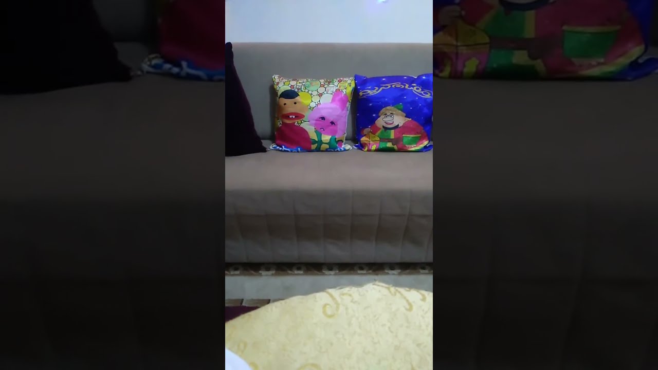 نحن لا نختار اقدارنا كما نختار حكيتنا لهذا نحن نمتلك بدايات الحكايات ❤️❤️