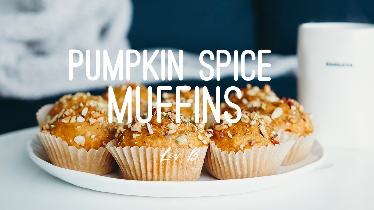 Vegan Pumpkin Spice Muffins | Cozy Fall Recipe