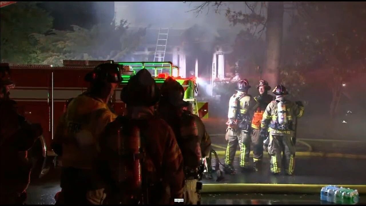 &lsquo;Extraordinary bravery&rsquo;: Police officer helps save 8 people after fire at home in Bucks