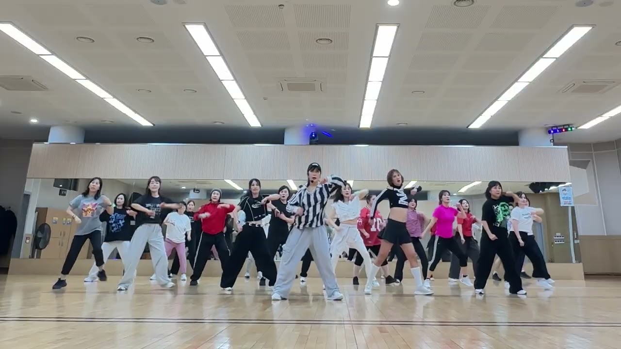 Kiss/김건모/#dietdance#easydance#dance #zndance#dance