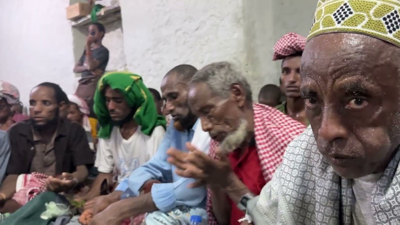 የበድሬ ሀሪማ ሀድራ ሰላት አለረሱል፣ በሸህ ነጂብ መሪነት።