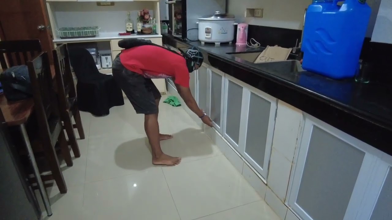 nag install po kami ng aluminum lower kitchen cabinet pero ginamit namin sa pinto at ACP