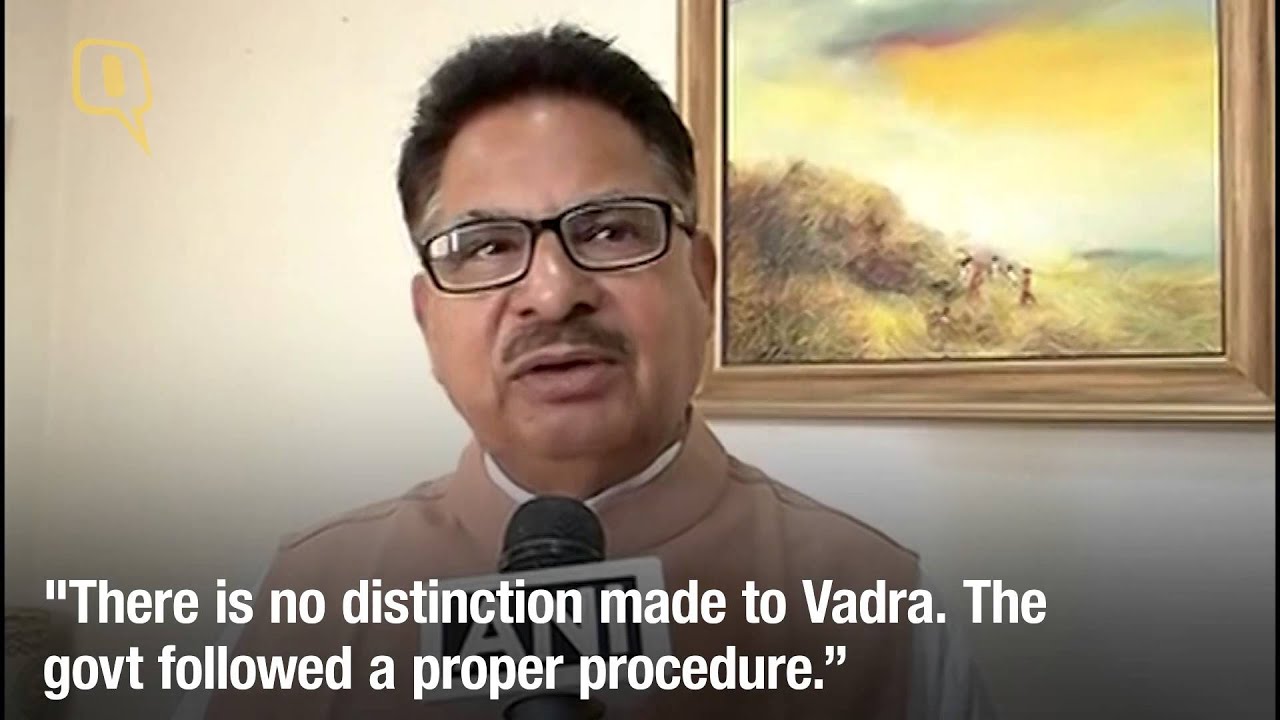 Hooda Govt Favoured Vadra in Land Deals, Says CAG