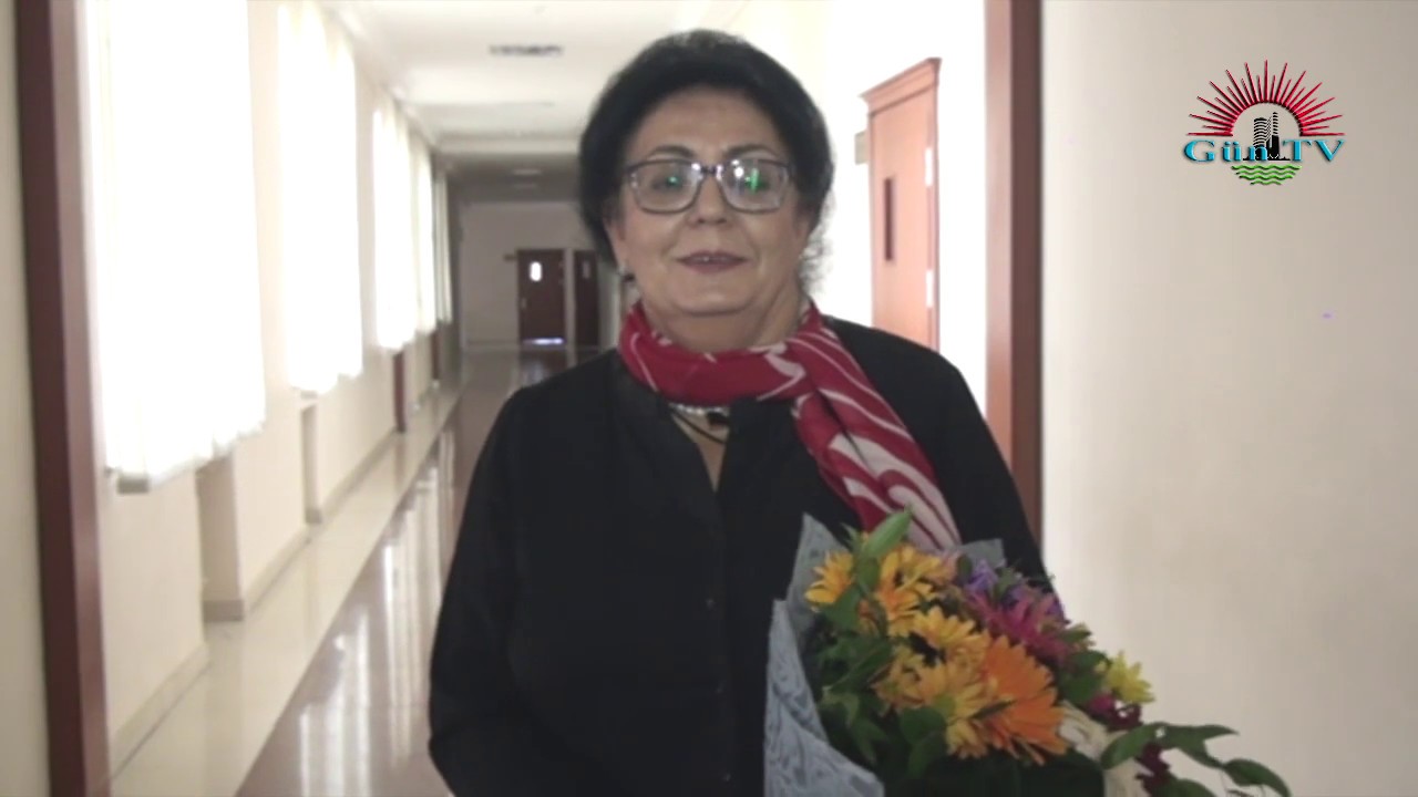 Şairə Kəmalə Abıyevadan müəllim gününə özəl ..
