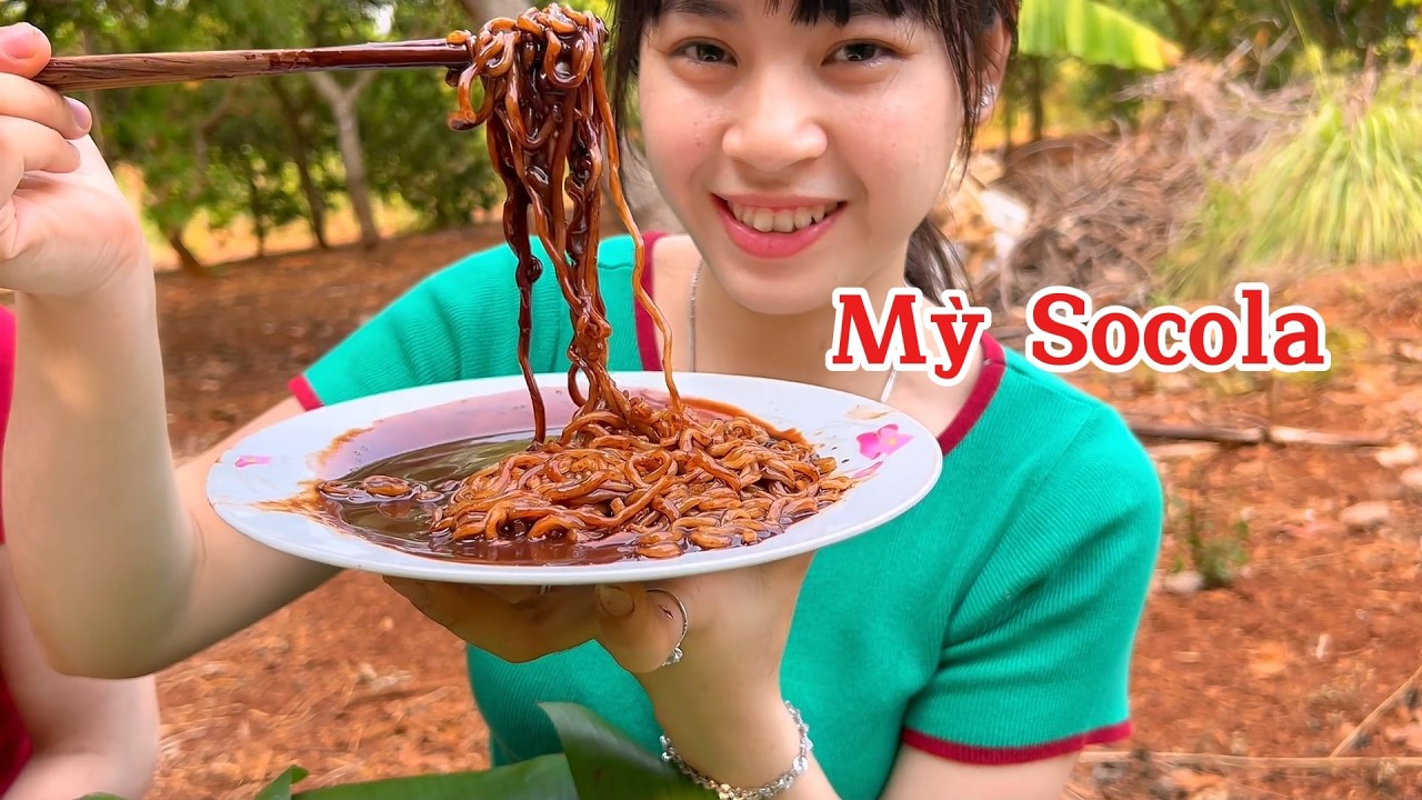 Nấu thử mì cay với socola.