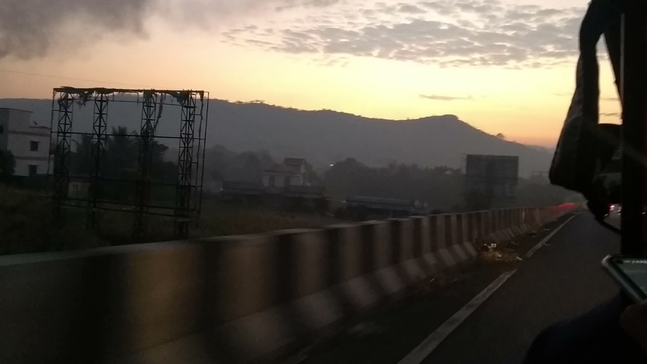 Dawn at Pune Bangalore road| 2.1.21| Archive video