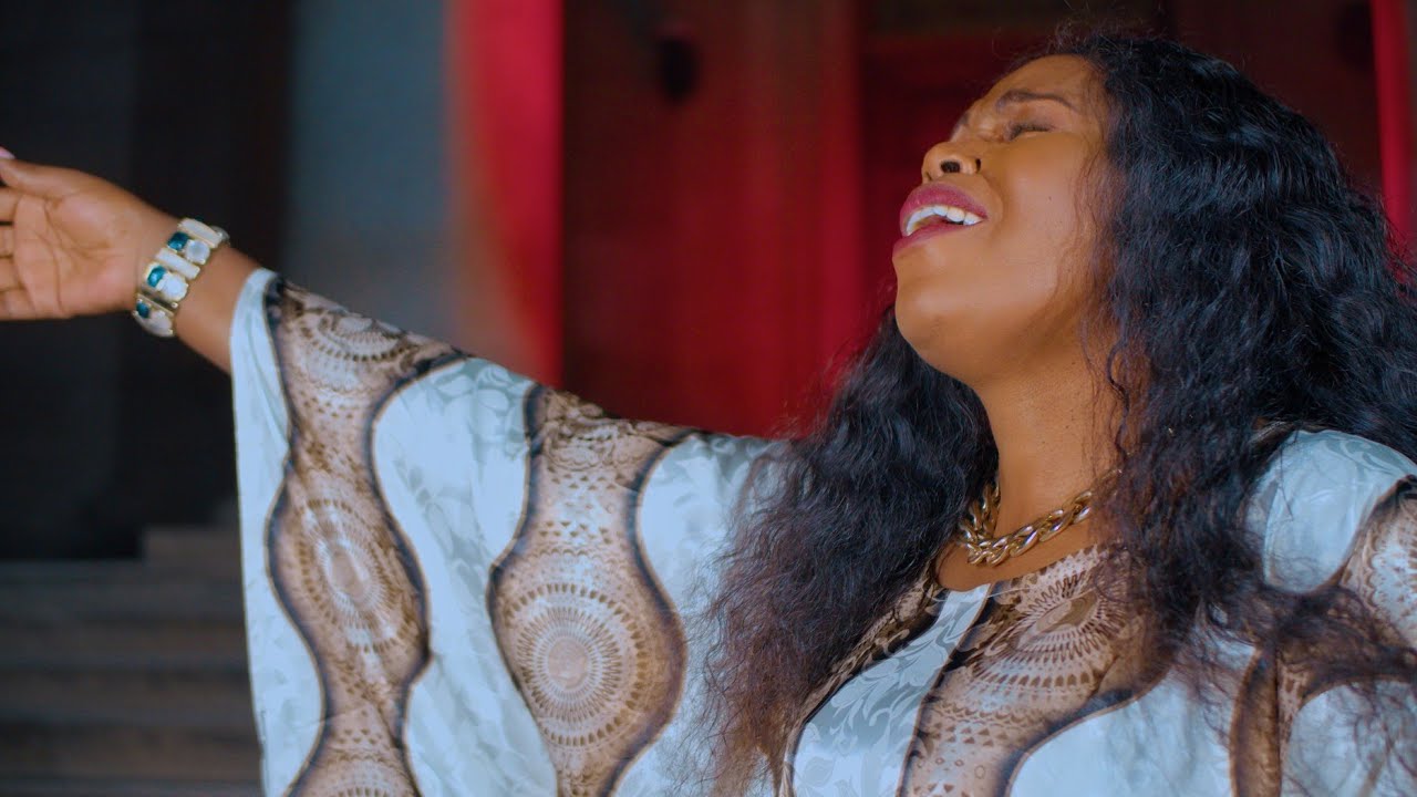 Mercy Ken - Nduri undu Ungicukirwo