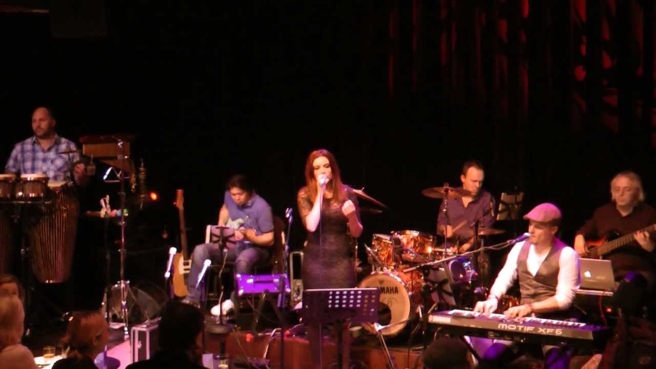 Nora - Goodbye (Live@Club Dauphine)