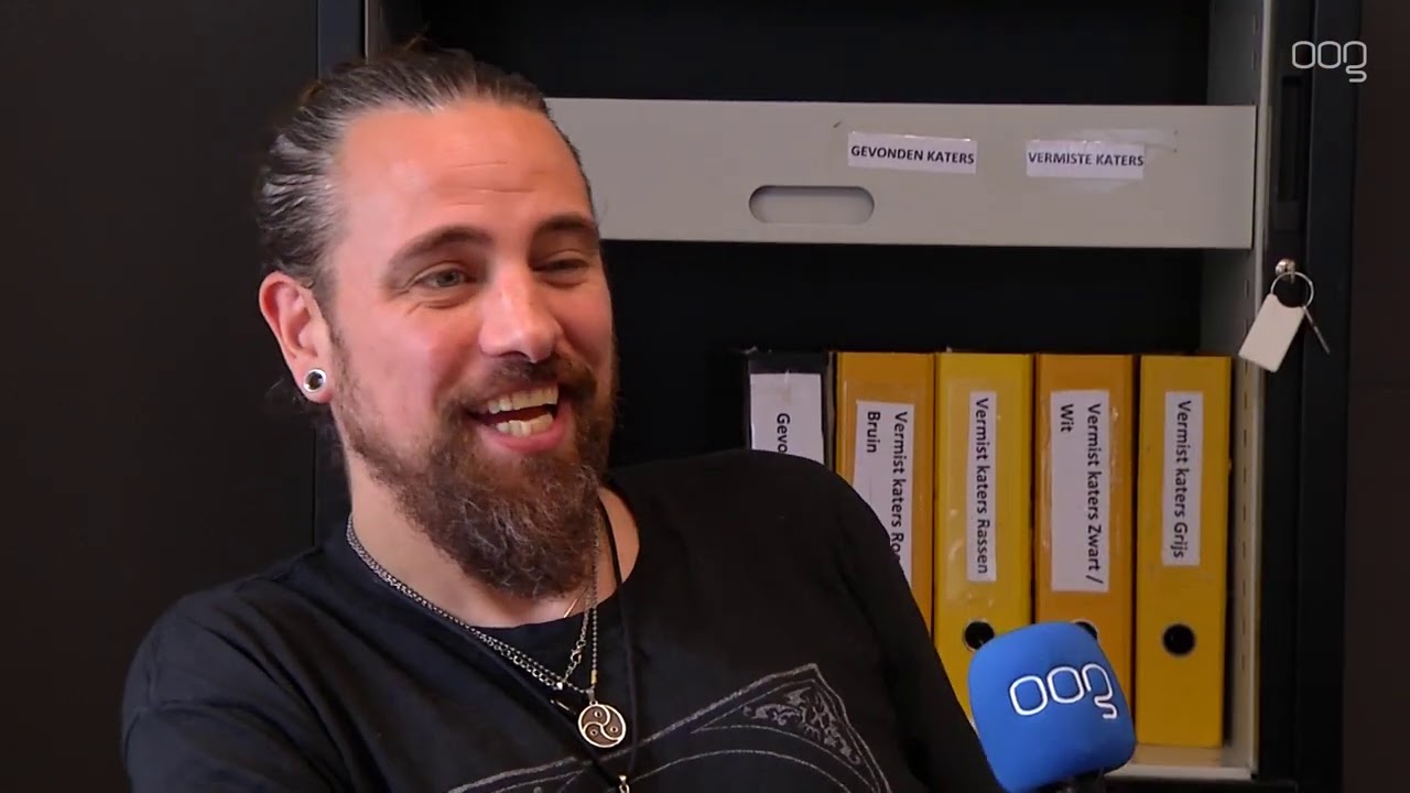 ‘In je eentje een uil van een bushokje halen is behoorlijk lastig’