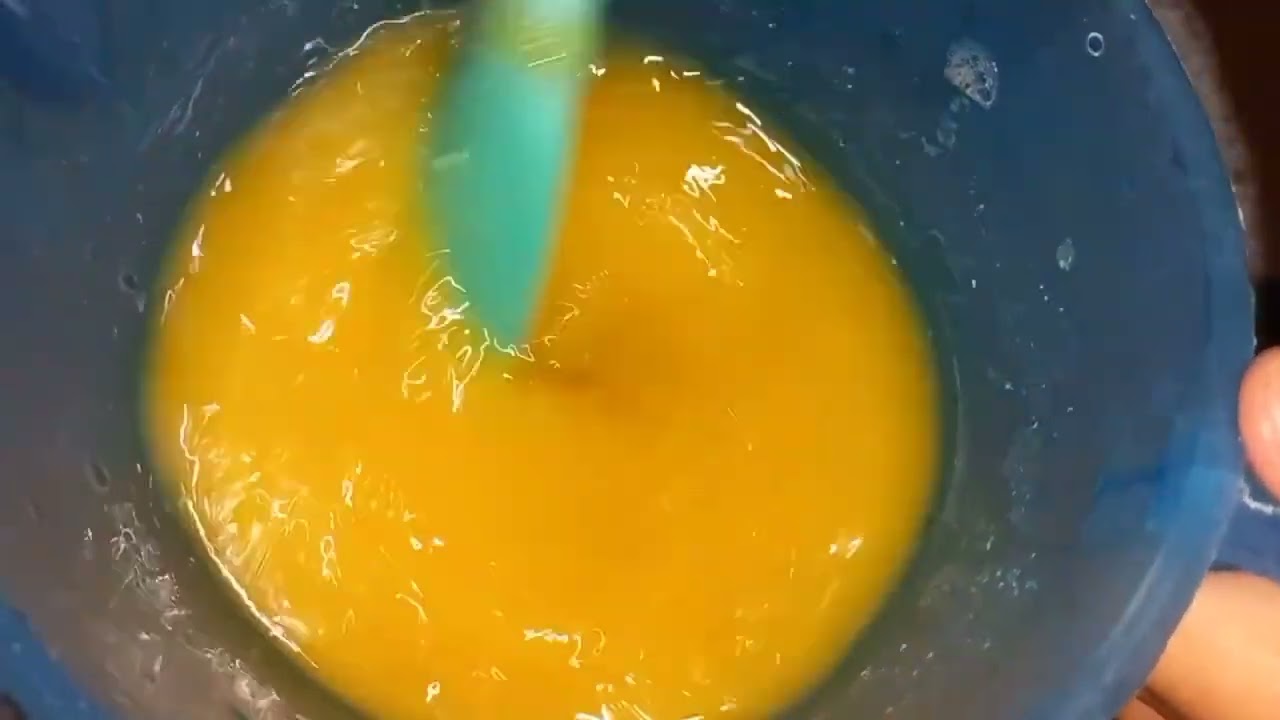 Detergente de maracujá caseiro