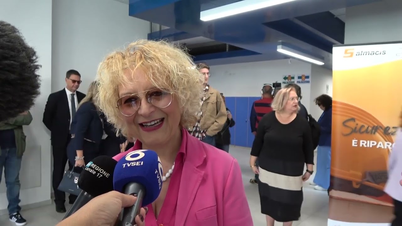 Inaugurato il nuovo Liceo Marconi. Tra un anno la palestra
