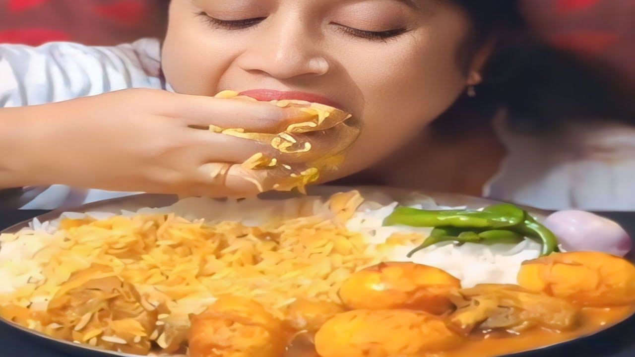 BIGBITES eating rice with spicy chicken haser dim kosha , chilli #eating #spicyfood #mukbang #asmr  
