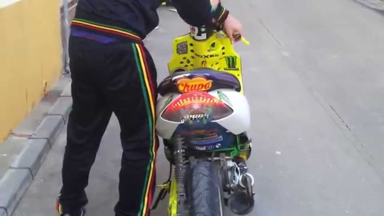 Скутер  Yamaha jog RR