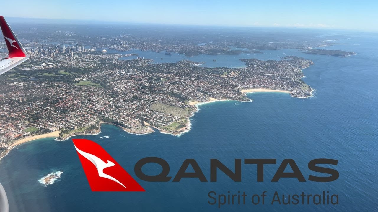 STUNNING Sydney Airport TAKEOFF over Sydney Harbour and Beaches on Qantas Boeing 737-800