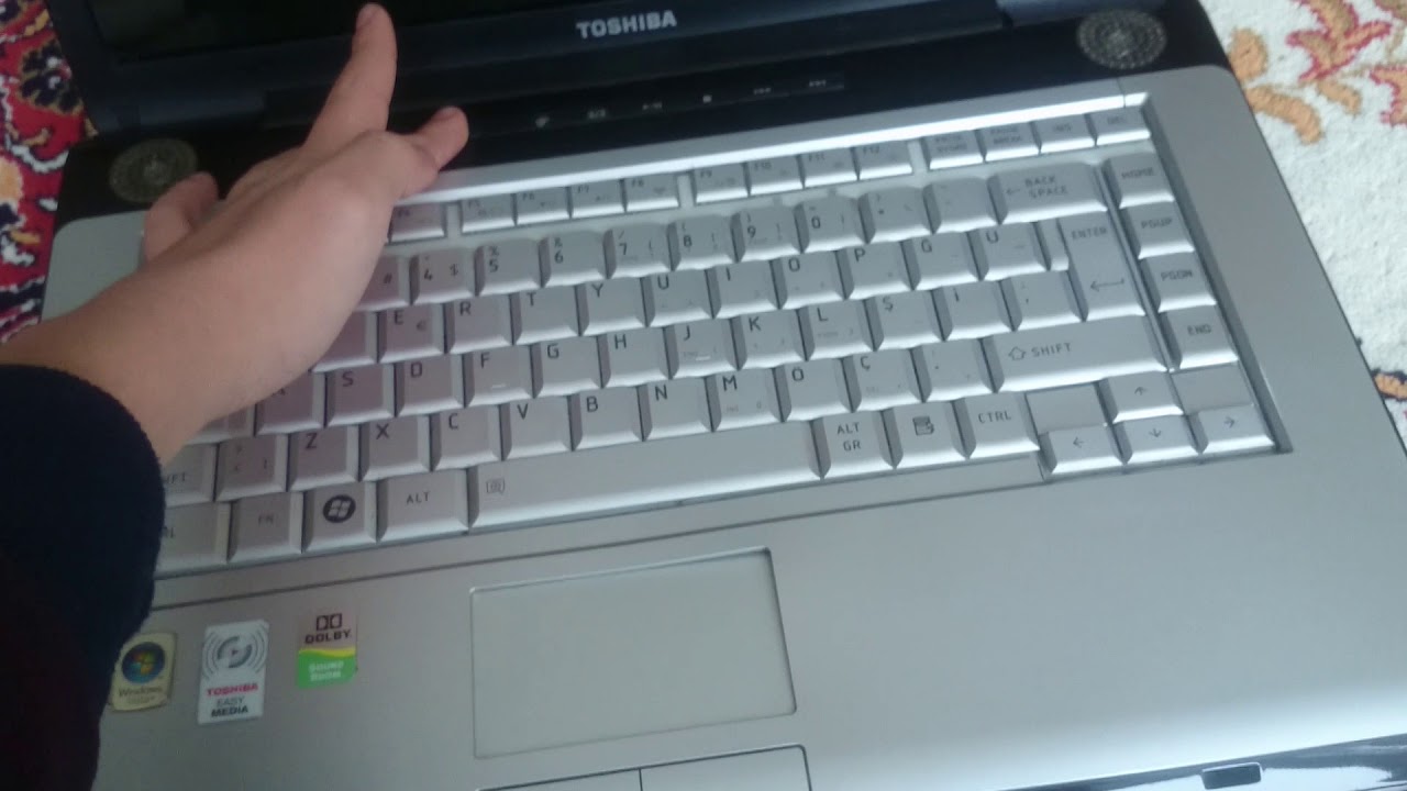 TOSHIBA SATELLITE AÇILMIYOR !!!