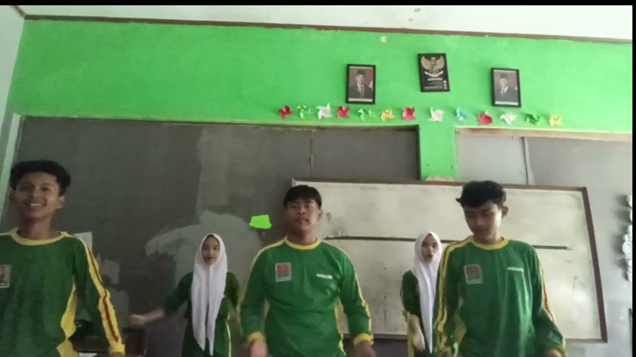 Senam Anak Indonesia Sehat (kelompok 2)