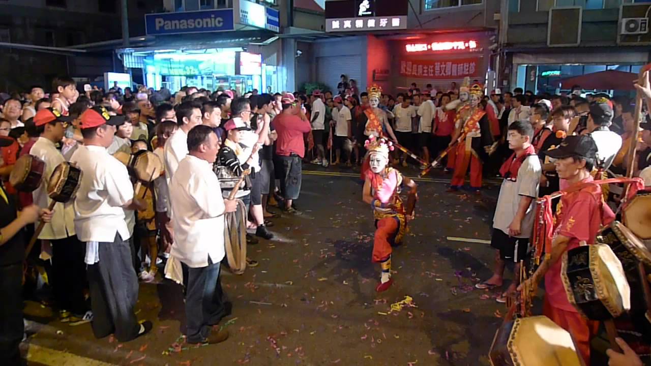 高雄路竹興靈會遶境台南昭興堂八家將
