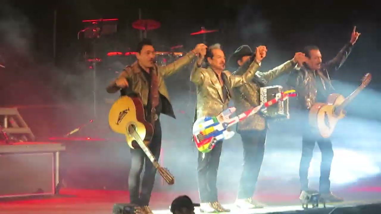 Los Tigres Del Norte  En Concierto  En ShoWare Center De Kent Wa. Tour 2025 La Loteria