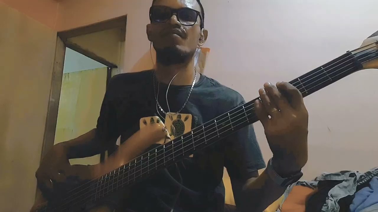 Olhos Abertos - Rodox ( bass cover)
