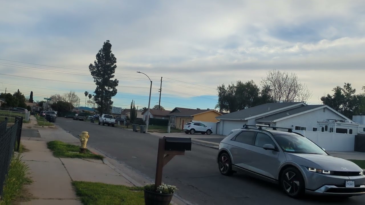 The final Garbage Truck on this beautiful Tuesday & a good Crew to End this Day! Part 2 of 2