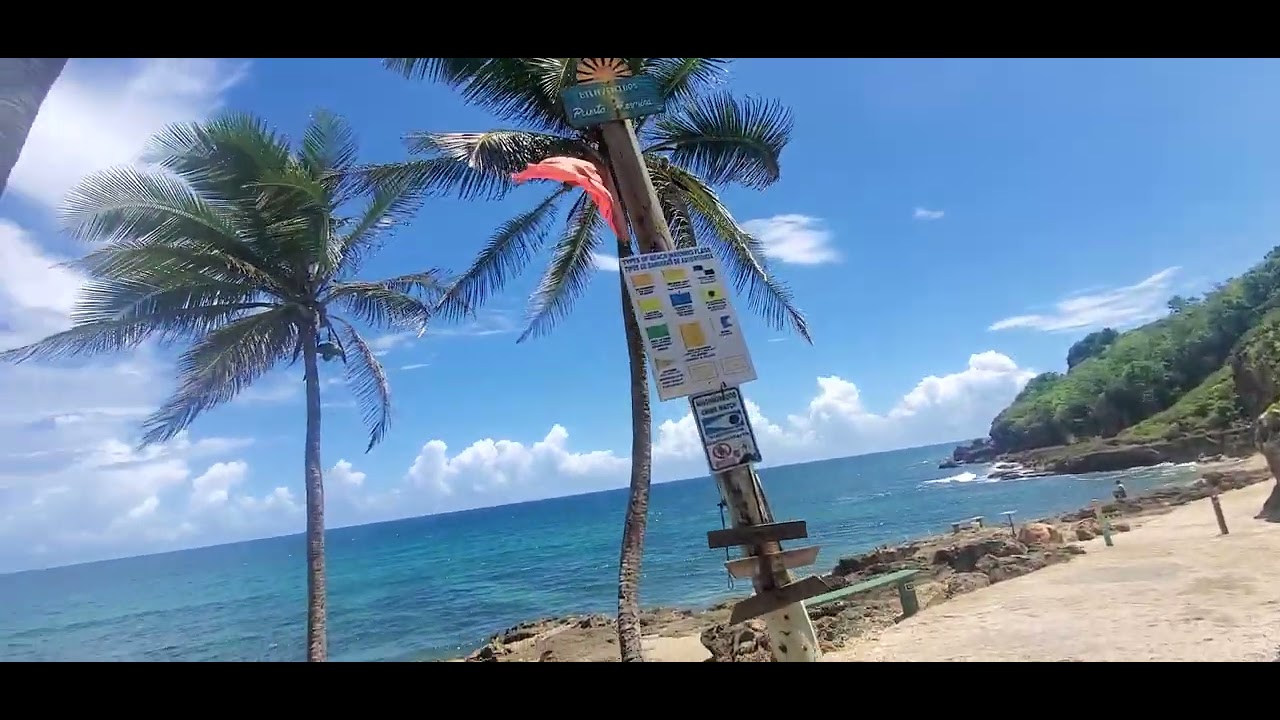 Playa Puerto Hermina - Quebradilla, Puerto Rico