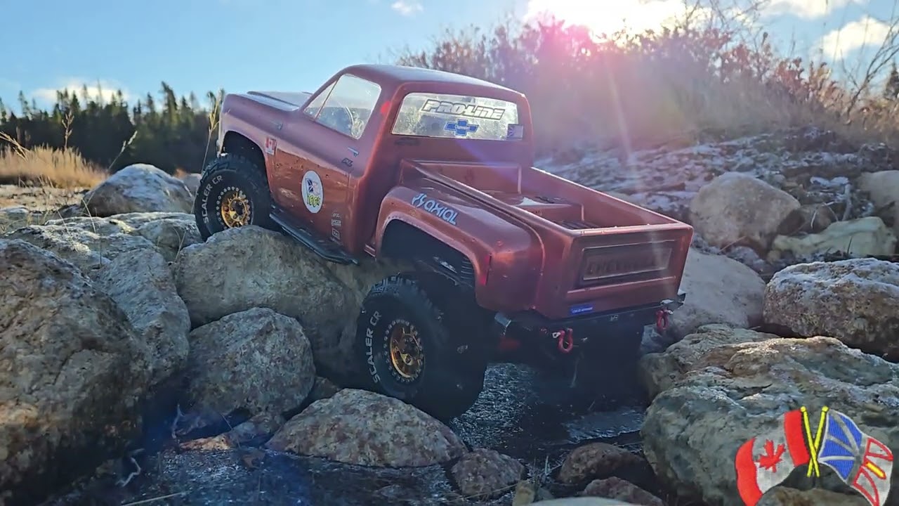 78-футовый Chevrolet Stepside. Axial Scx10 II — новый Fusion, всё в одном. Ощущения просто супер....