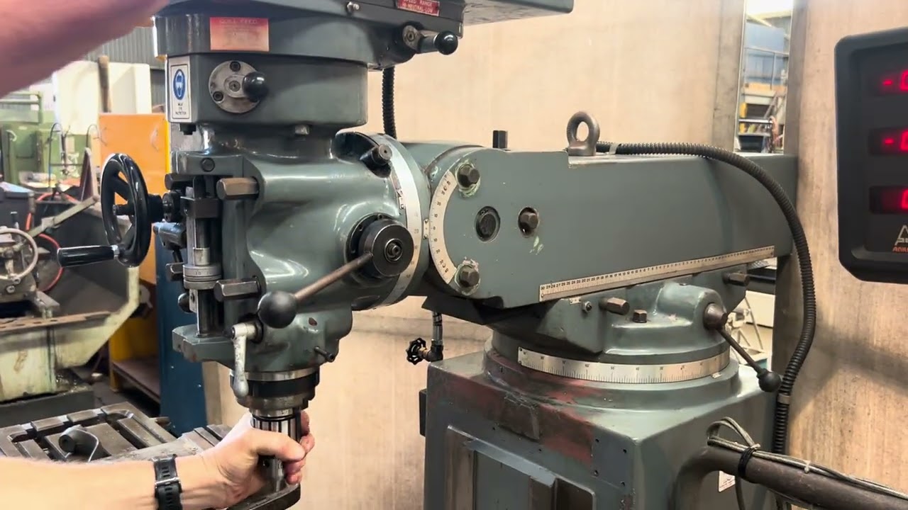 HAFCO BM-50 Turret Milling Machine stock 3066