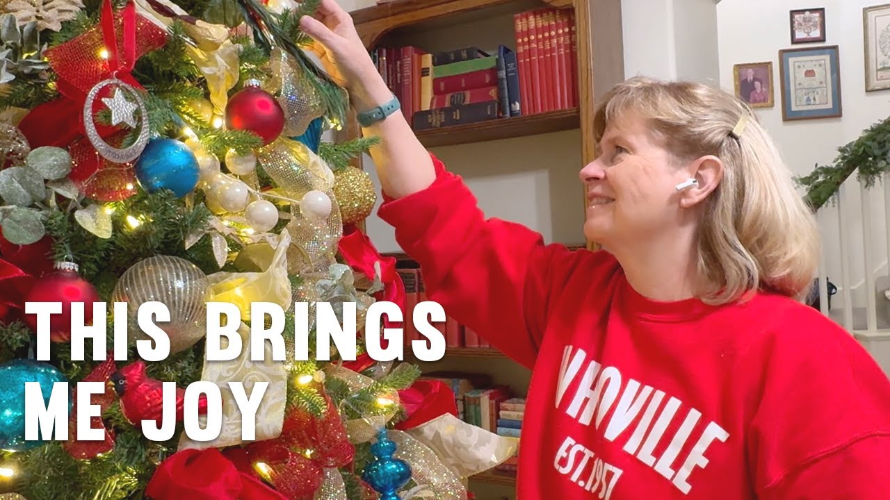DECORATE WITH ME THIS CHRISTMAS | PEACEFUL TREE DECORATING FOR A BEAUTIFUL HOME