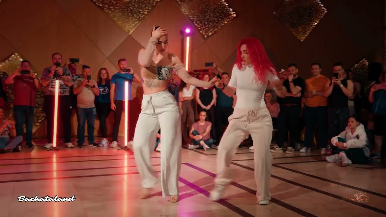 La Demanda -  @romeo  & @raulinrodriguezelcacique   | Bachata Moderna 2.0 | Magda & Valeria