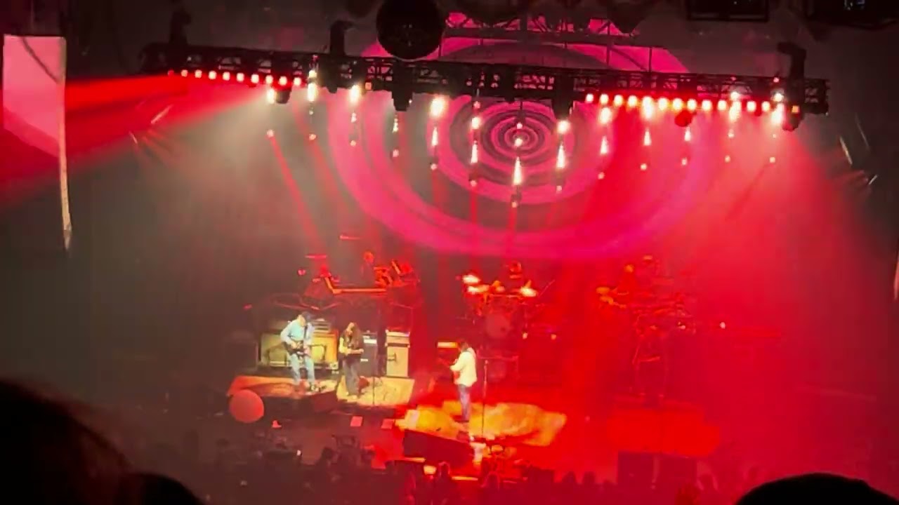 Widespread Panic War Pigs (w/ Billy Strings) 12/31/25 Fox Theater Atlanta Georgia