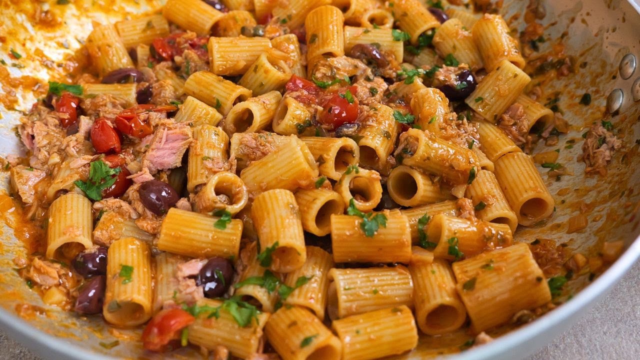PASTA AL TONNO BUONISSIMA, QUESTA RICETTA SI FA IN POCHI MINUTI ED È DAVVERO STRAORDINARIA, PROVALA!