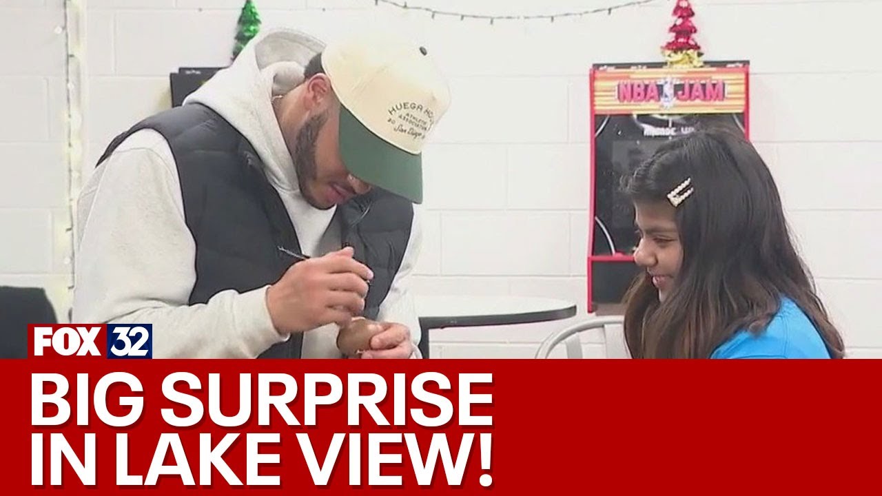 Bears linebacker T.J. Edwards gifts local family with entire wishlist
