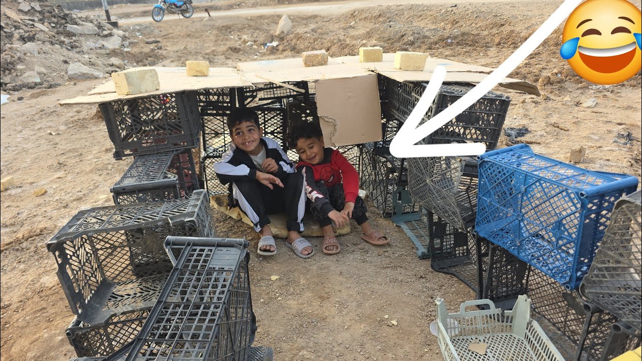 بيت جقجوقة والكوري من الصناديق🏠😂 تفلش البيت بالغلط 