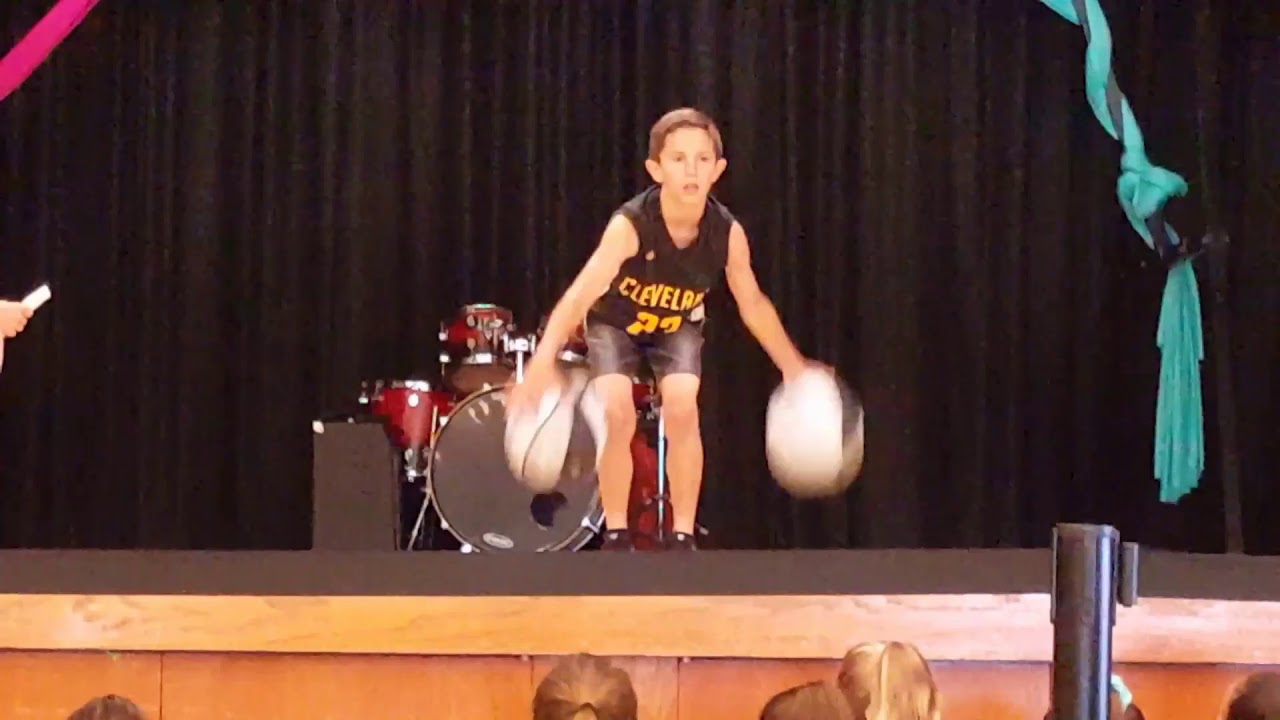 McKae Amundsen (4th Grade - Class of 2026) - Basketball Dribbling Exhibition - Talent Show 2018
