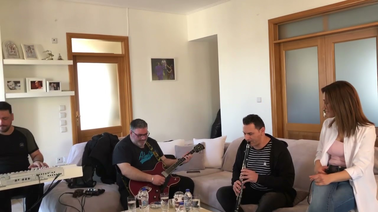 Γιώτα Γριβα~Δεν φάνηκες φεγγάρι μου live