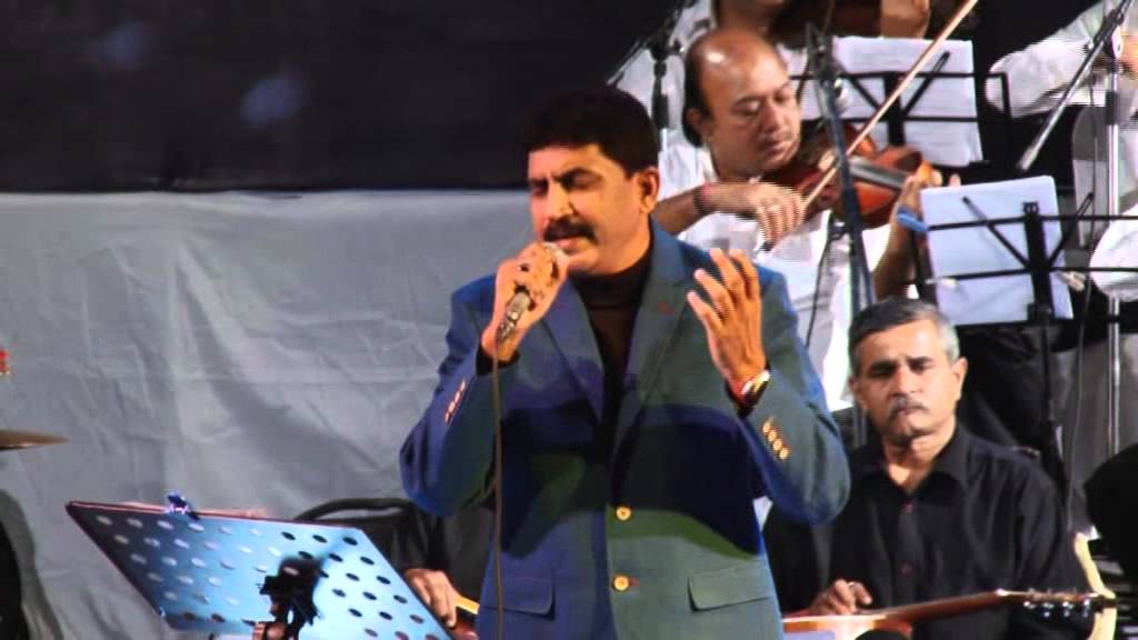 Muje Raat Din ye Khayal Hai