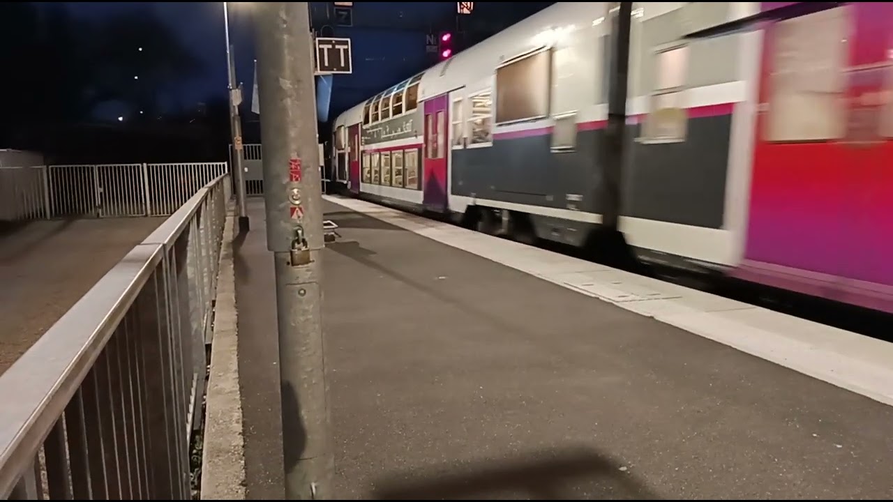RER C Z2N départ imminent de Chaville Vélizy destination Versailles château Rive gauche