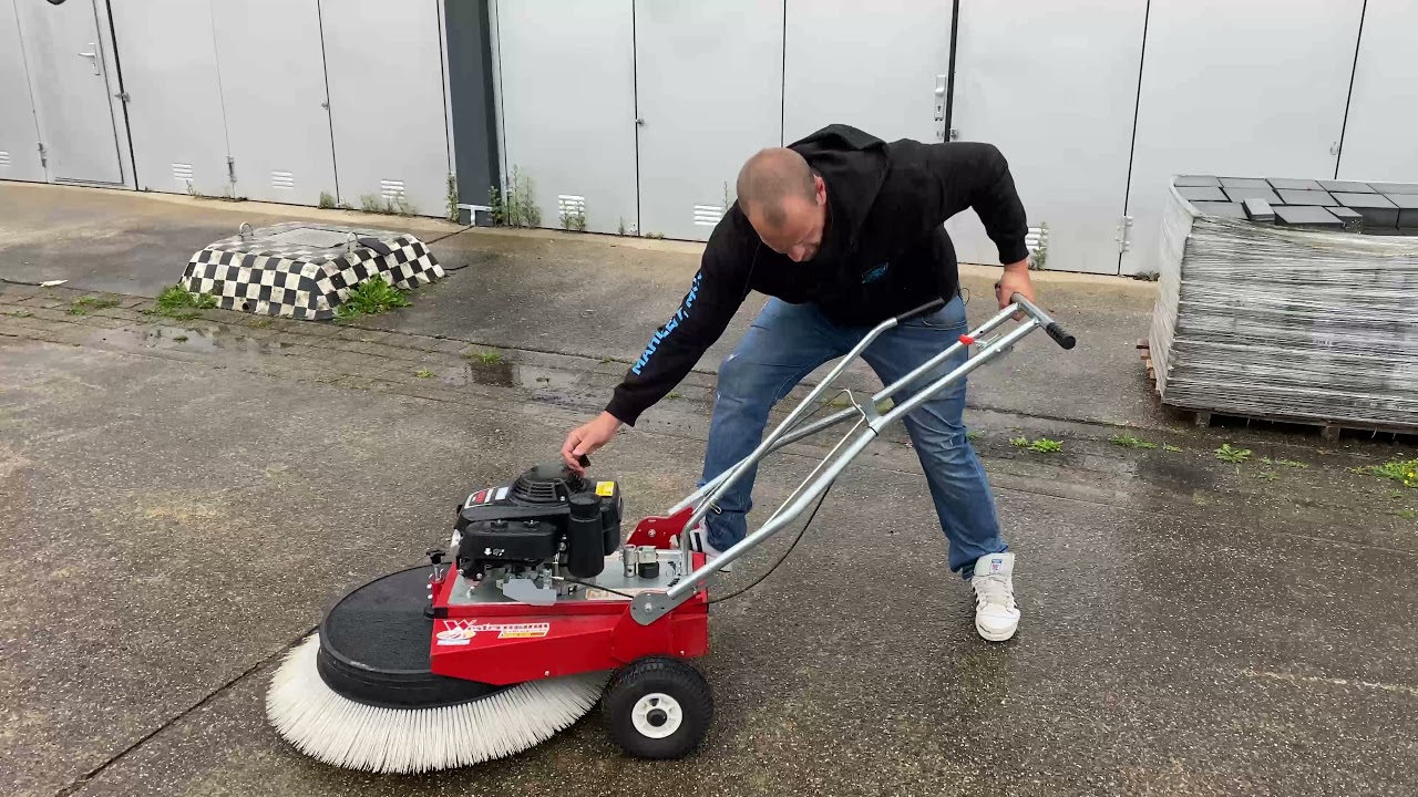 Westermann Radialbesen Kehrmaschine MBR800 mit Honda GXV Motor Produktvorstellung und Test