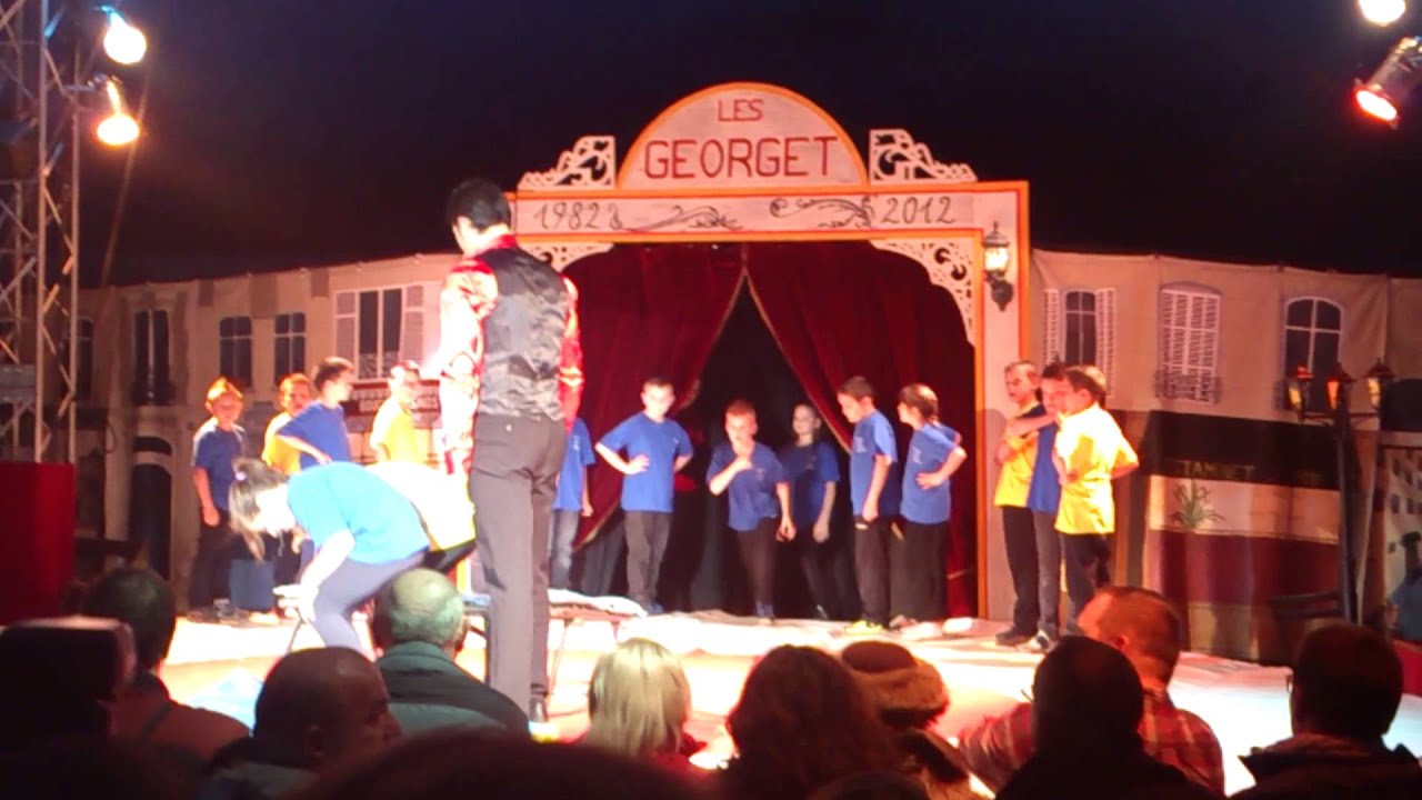 Cirque gorget