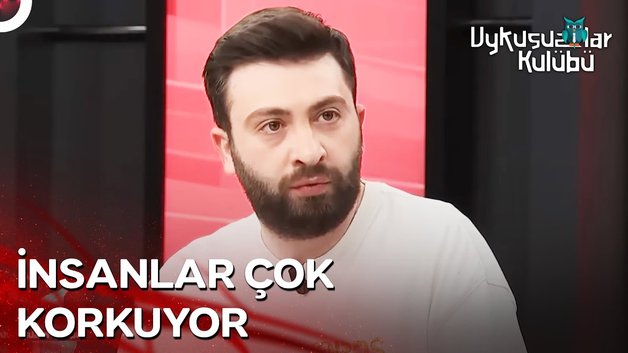 Baturay Özdemir'den Kahkahalara Boğan Siyasi Espriler | Uykusuzlar Kulübü