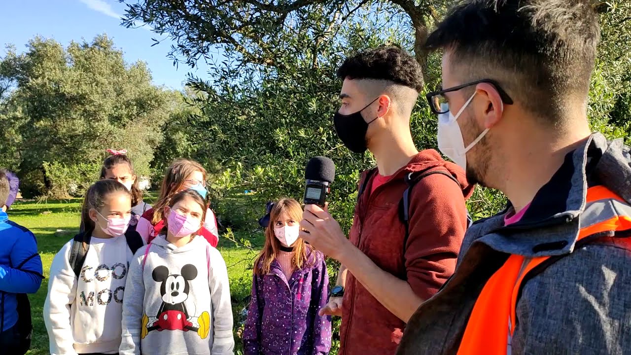 Carmona Limpia con 4º del CEIP San Blas - Actividad de Limpieza en el Campo