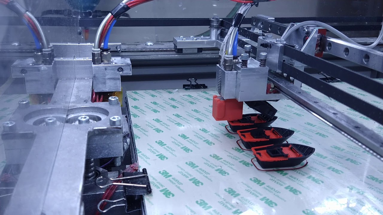 Core XY printing 2 collor Jolly the #3DBenchy.