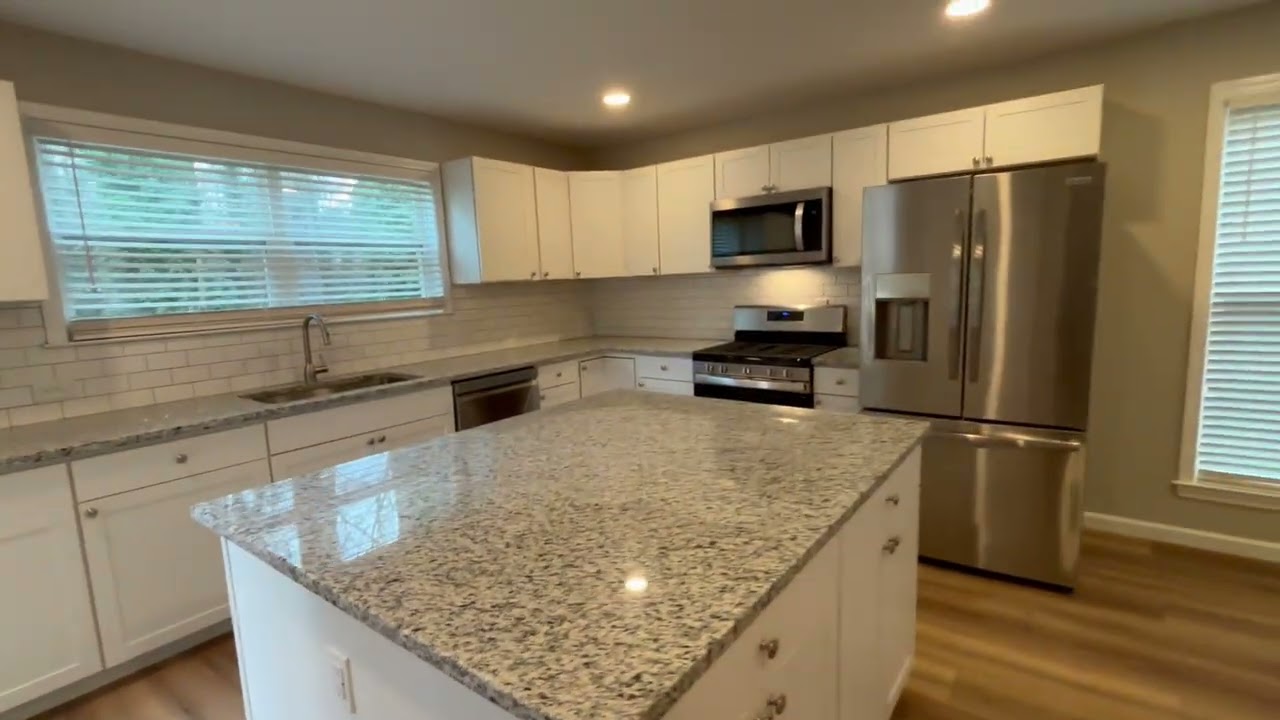931 E Front St, Statesville 