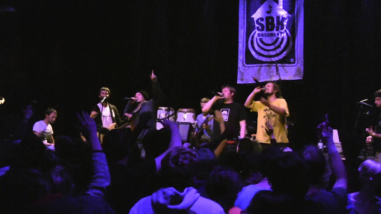 STEP TO THE ROOTS RECORDS PARTY mit JON & VOSS- BAND